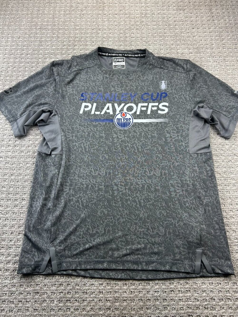 Fanatics Edmonton Oilers 2023 Playoffs Activewear T-Shirt Men Large L Gray Camo